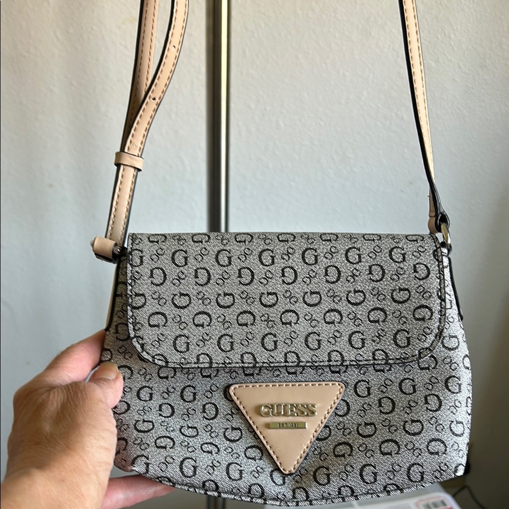 GUESS Gray and Tan Women's Bag
